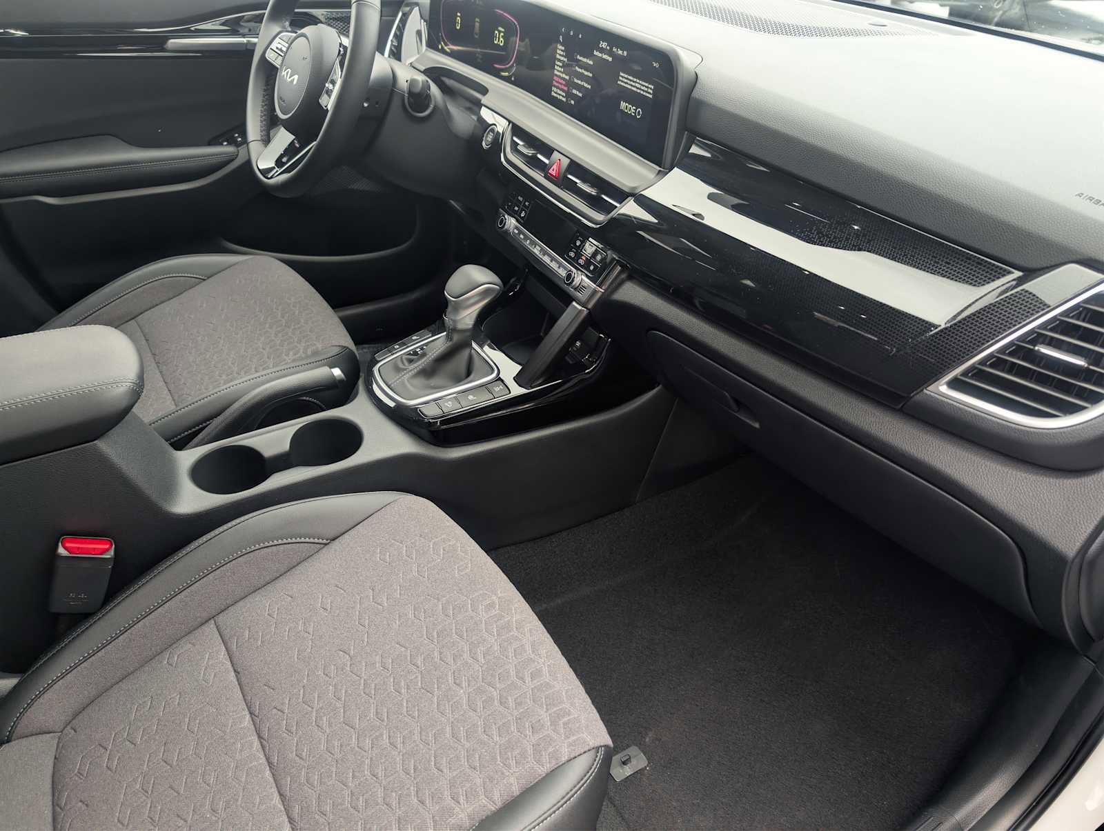 Used 2025 Kia Seltos S image 26