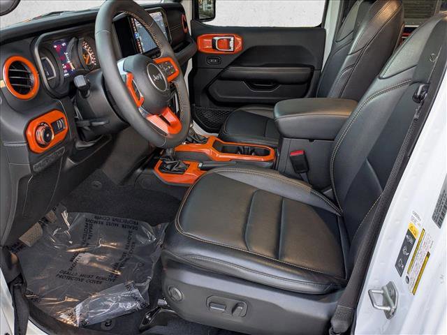 Used 2024 Jeep Wrangler Sahara w/ Technology Group image 15