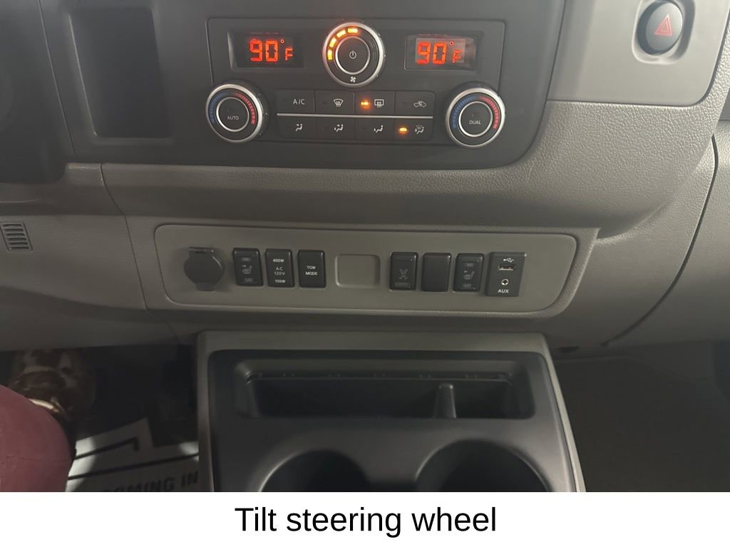 Used 2020 Nissan NV 3500 SL image 37