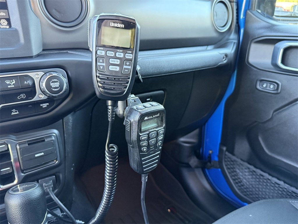 Used 2021 Jeep Gladiator Sport image 30