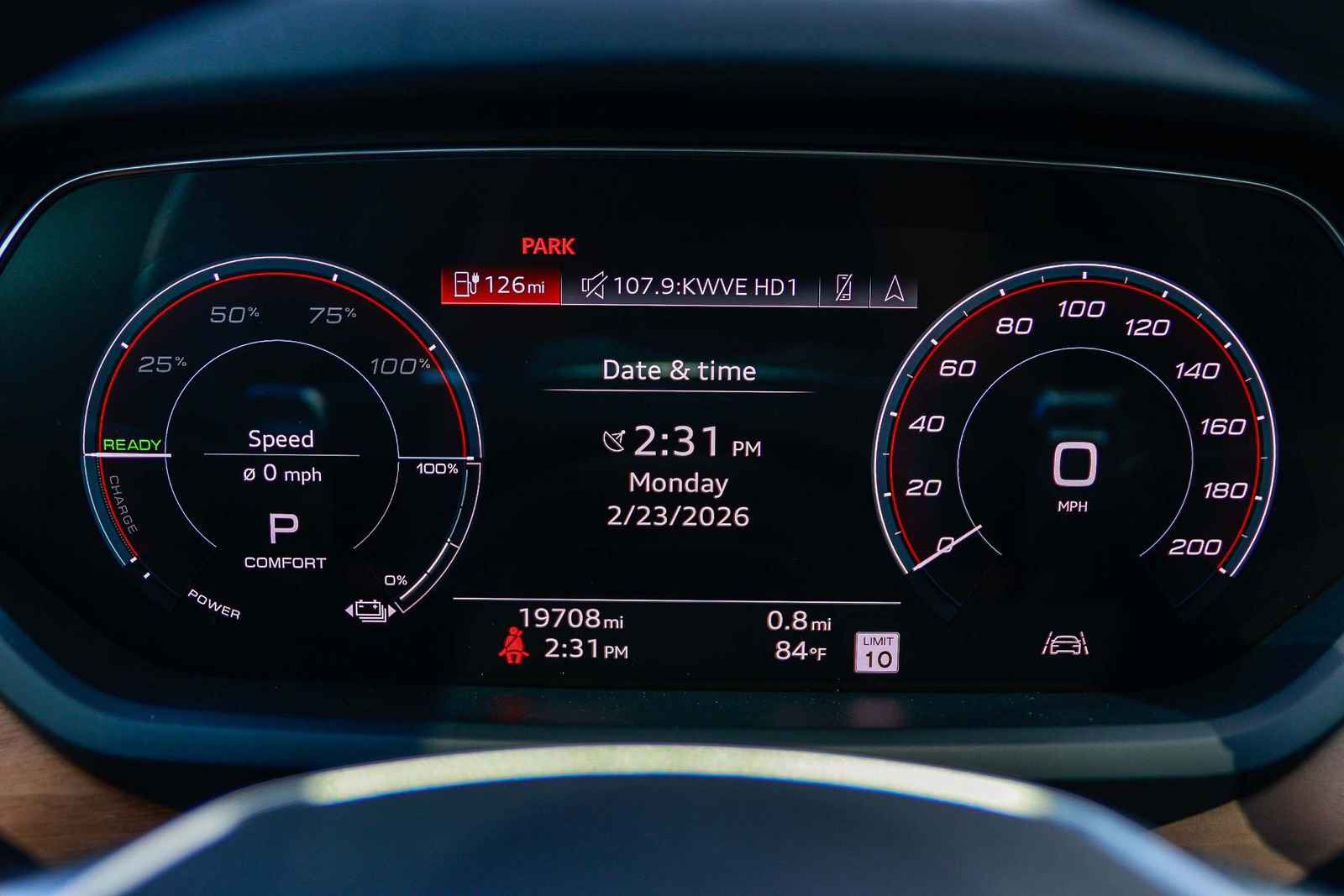 Used 2024 Audi e-tron GT Premium Plus image 25