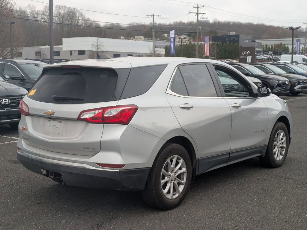 Used 2021 Chevrolet Equinox LT AWD/4WD image 2