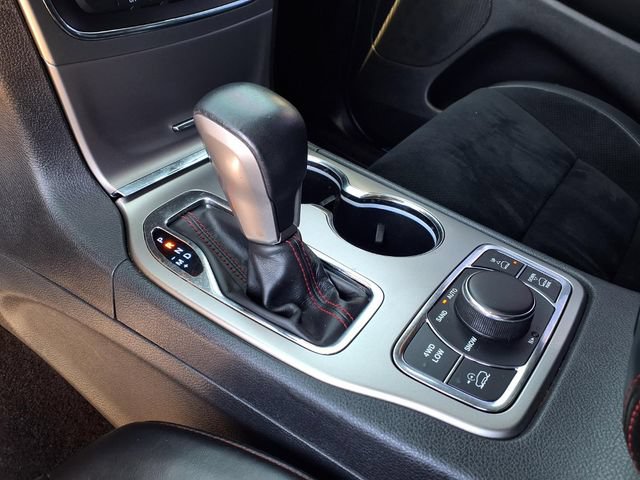 Used 2017 Jeep Grand Cherokee Trailhawk AWD/4WD image 17