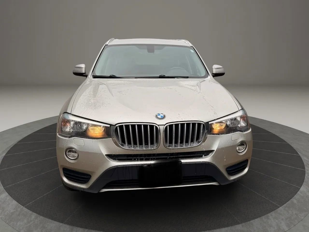 Used 2017 BMW X3 xDrive28i image 1