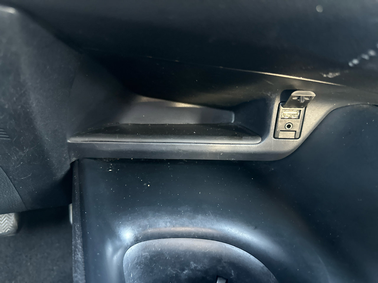 Used 2018 Toyota C-HR XLE image 20