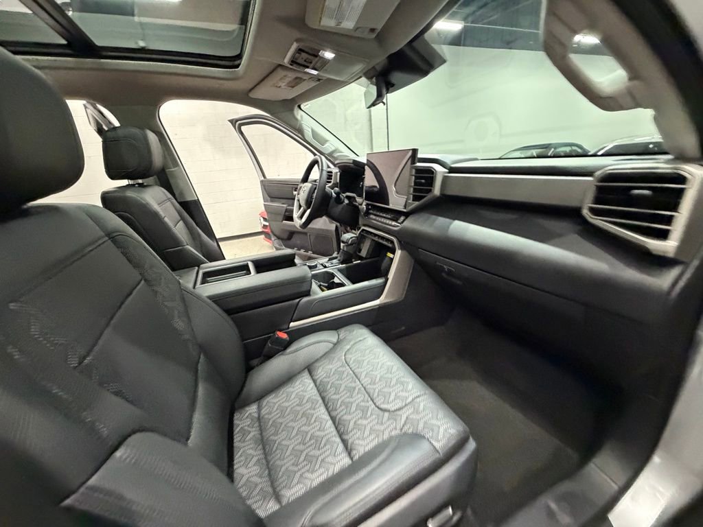 Used 2024 Toyota Tundra Limited image 35
