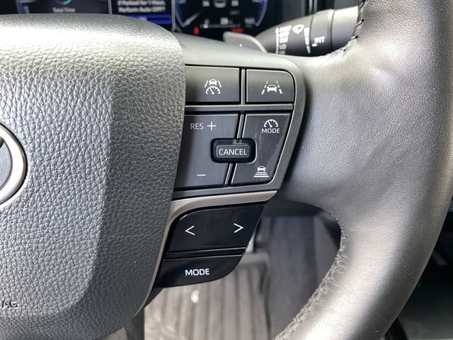 Used 2025 Toyota Camry XSE AWD/4WD image 30