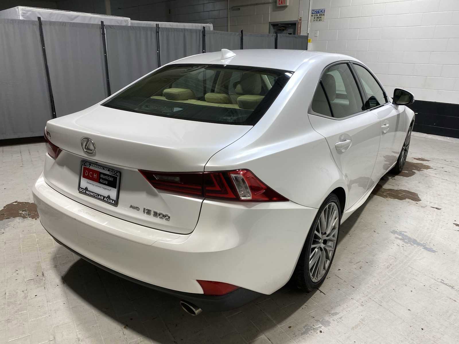 Used 2016 Lexus IS 300 AWD w/ Navigation System Package image 26