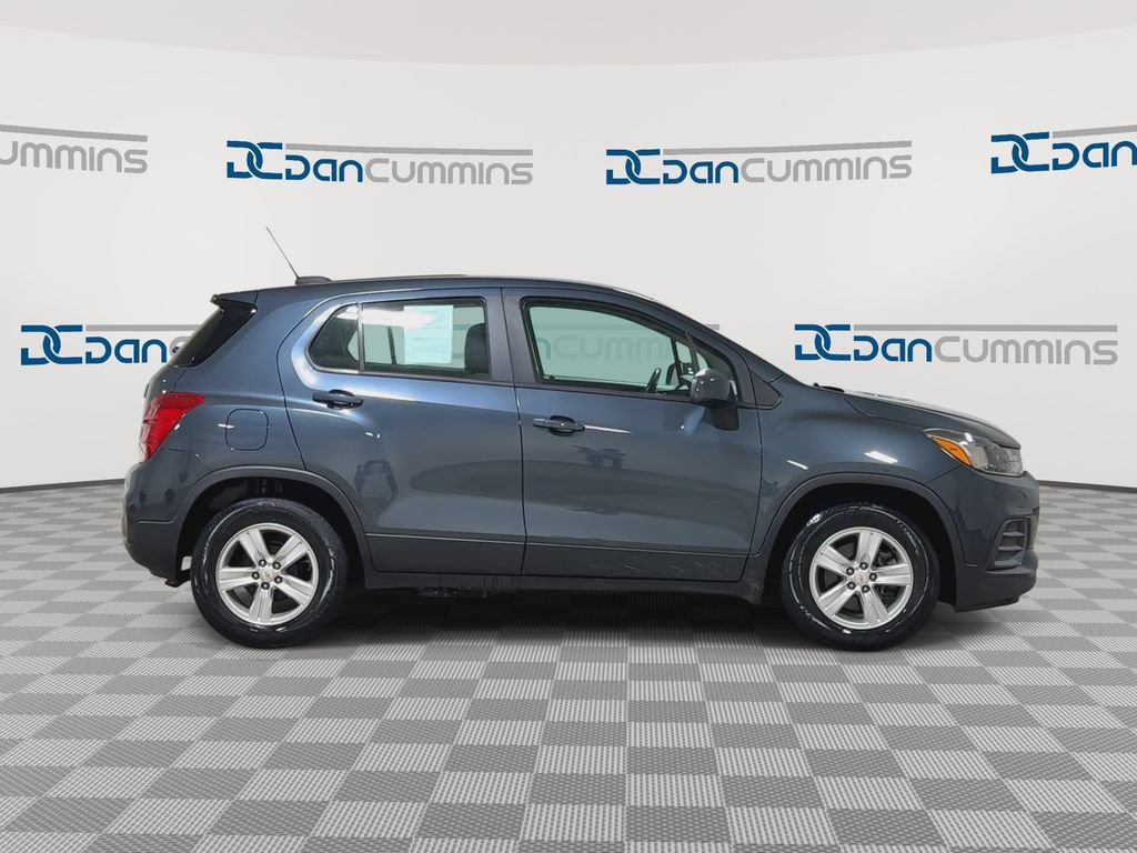 Used 2021 Chevrolet Trax LS FWD image 9