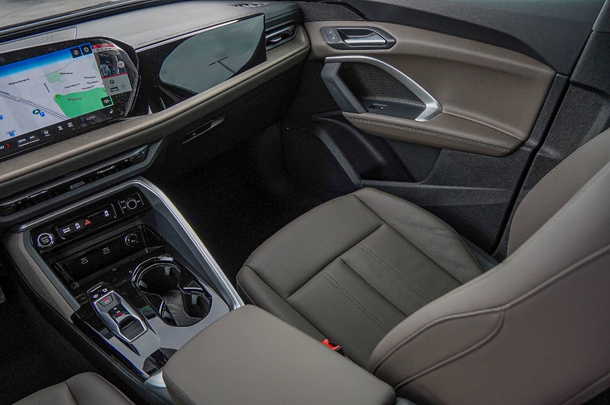 Certified 2025 Audi Q5 Premium w/ Convenience Package image 25