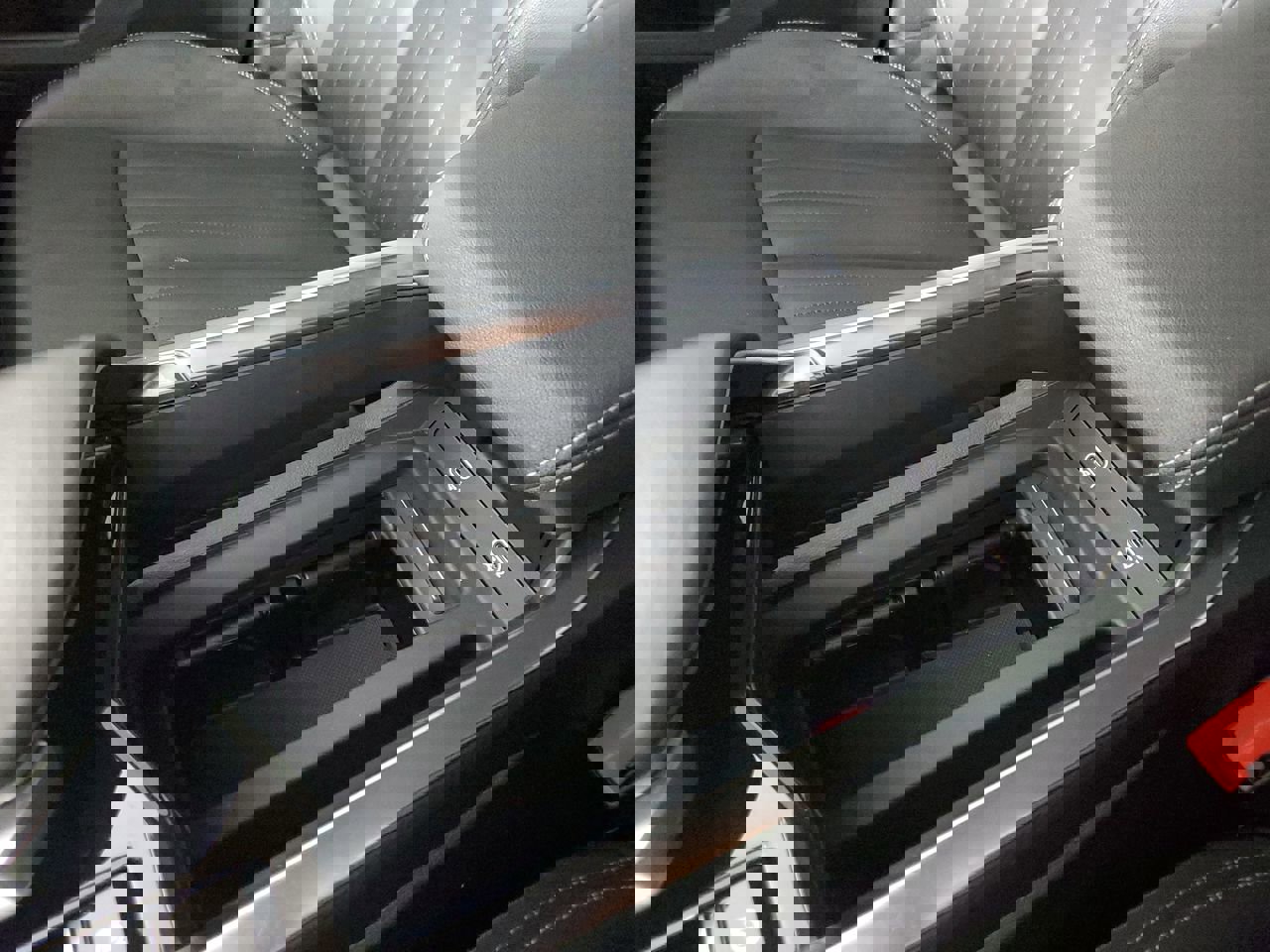 Certified 2021 Audi e-tron Premium w/ Convenience Plus Package image 9