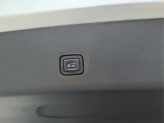 Certified 2021 Chevrolet Traverse LT image 23