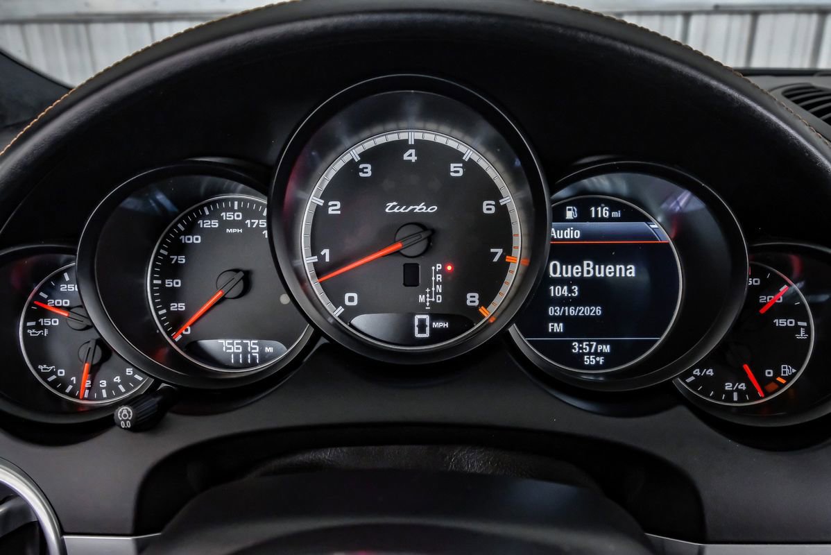 Used 2018 Porsche Cayenne Turbo image 17