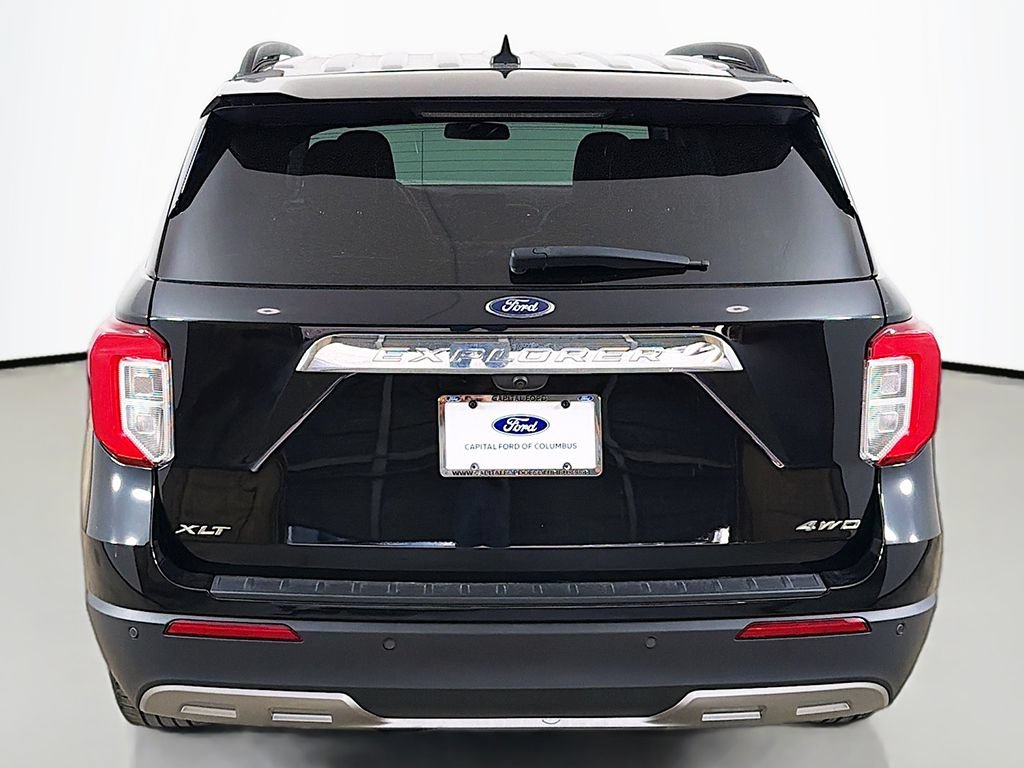 Used 2023 Ford Explorer XLT w/ Equipment Group 202A AWD/4WD image 15