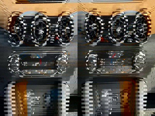 New 2025 Nissan Sentra SV w/ SV Premium Package image 25