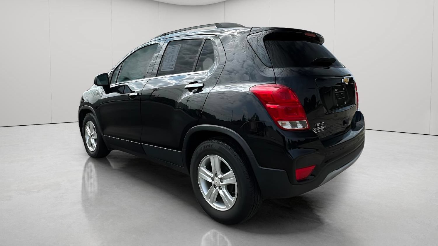 Used 2019 Chevrolet Trax LT w/ LT Convenience Package FWD image 8