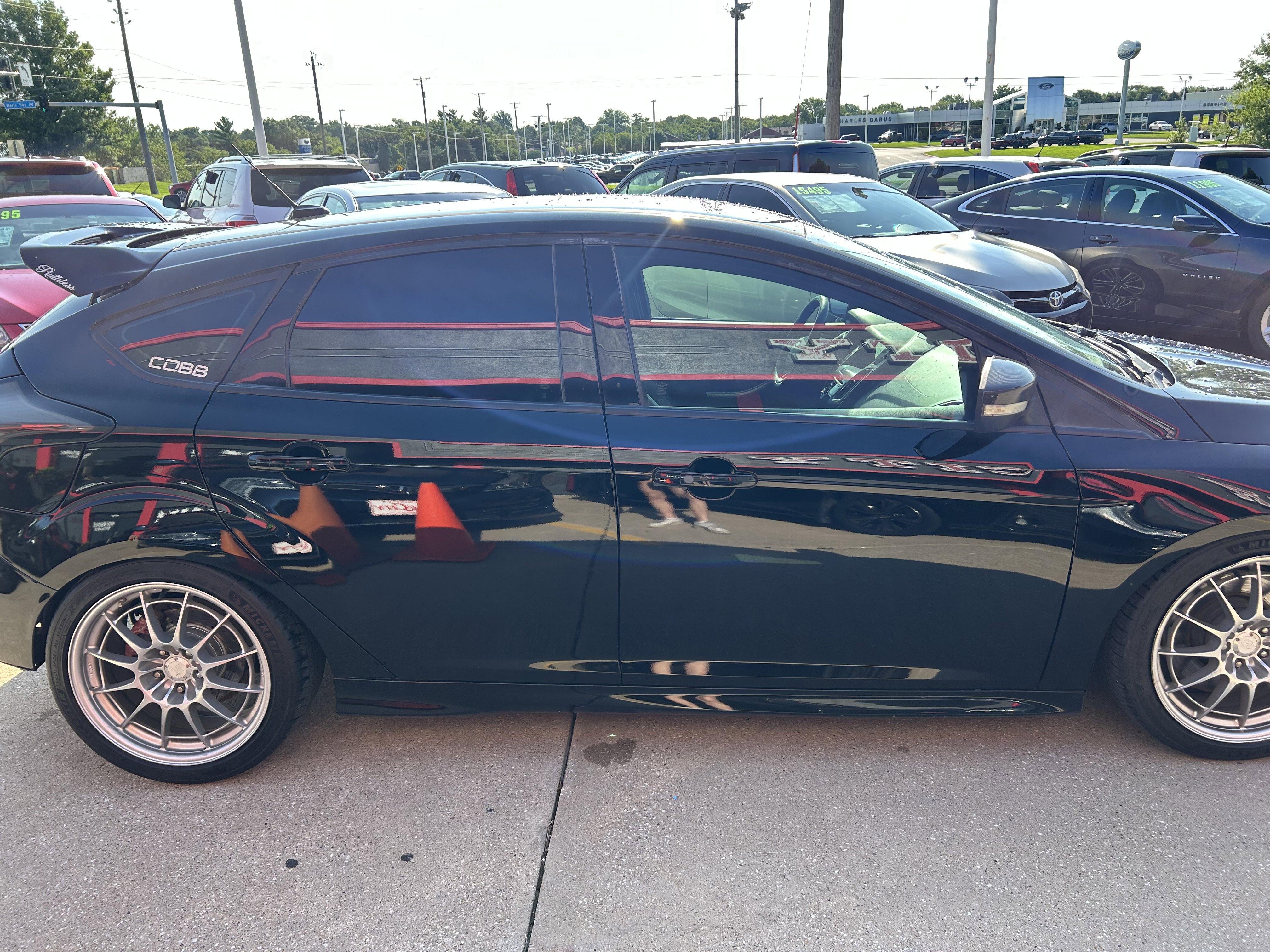 Used 2016 Ford Focus ST w/ Equipment Group 401A image 4