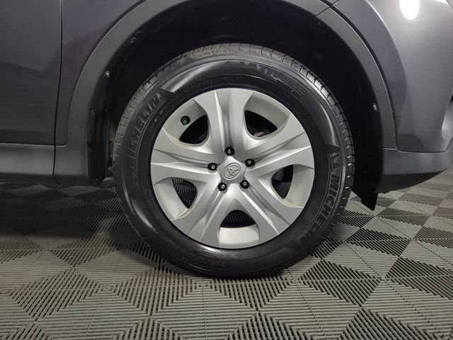 Used 2015 Toyota RAV4 LE AWD/4WD image 11