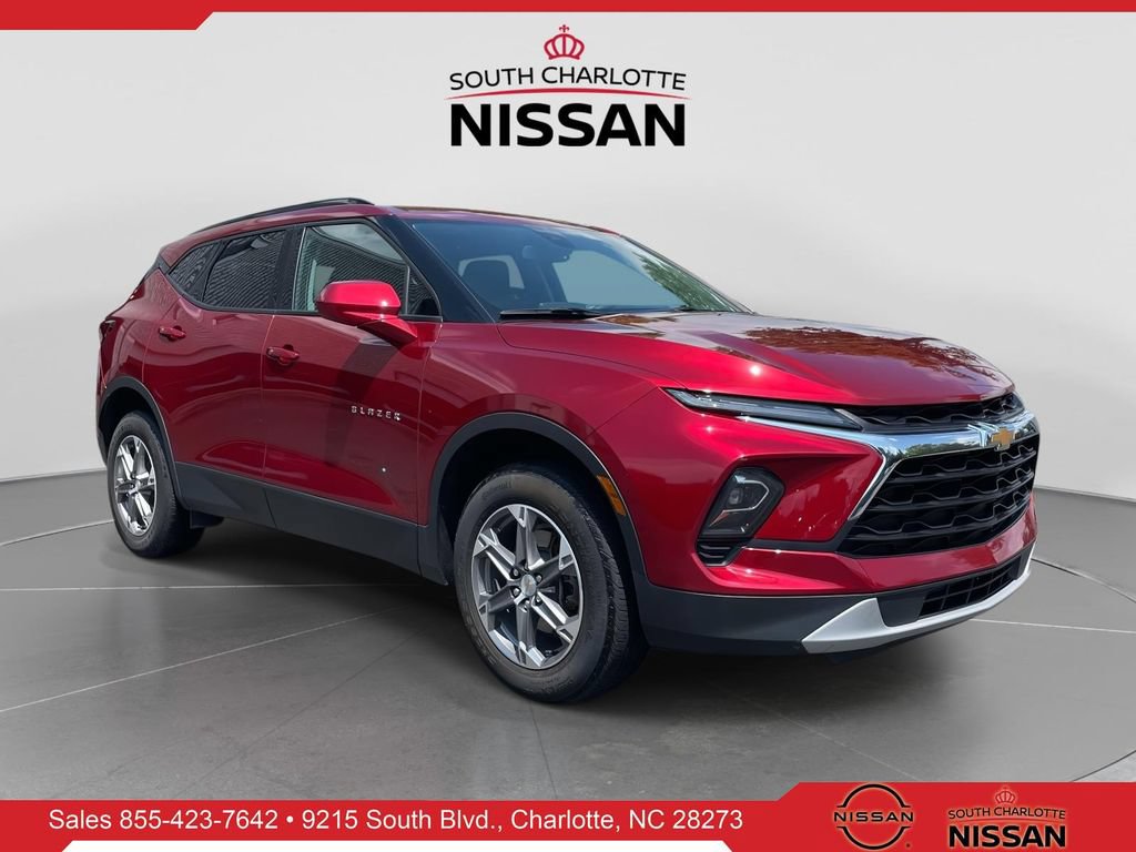Used 2024 Chevrolet Blazer LT w/ Convenience Package FWD image 1
