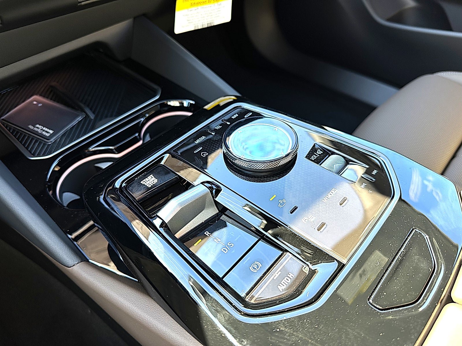 New 2026 BMW 530i w/ Premium Package RWD image 25