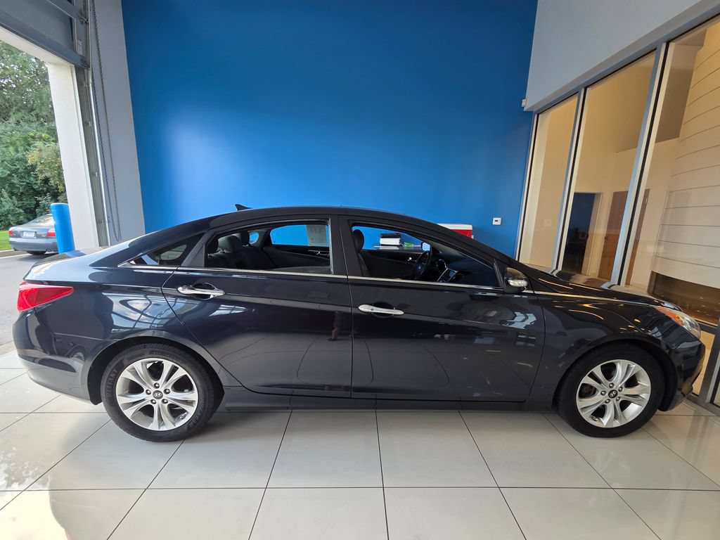 Used 2011 Hyundai Sonata Limited FWD image 5