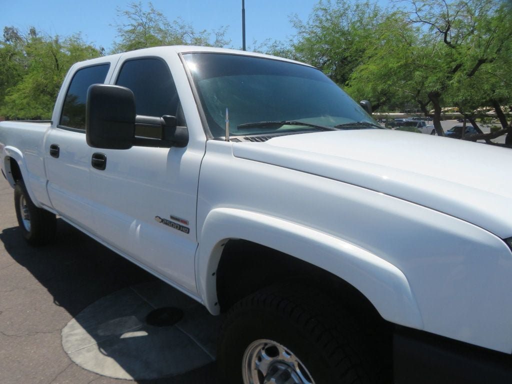 Used 2004 Chevrolet Silverado 2500 LS w/ Skid Plate Package AWD/4WD image 9