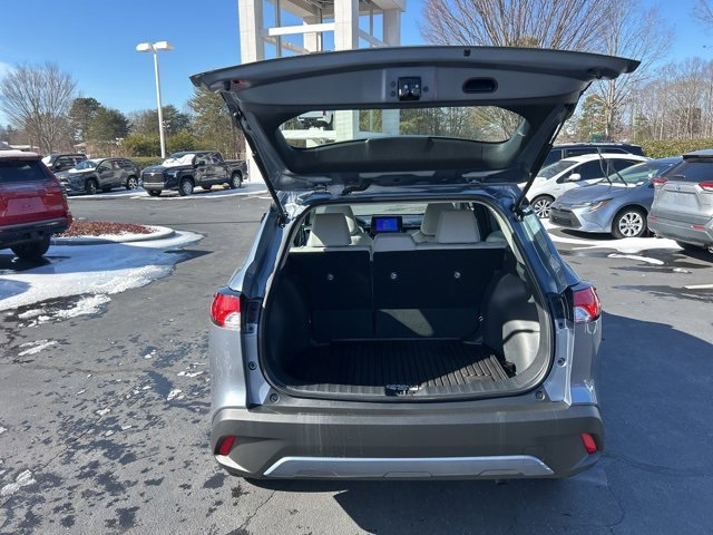 Used 2024 Toyota Corolla Cross L image 7