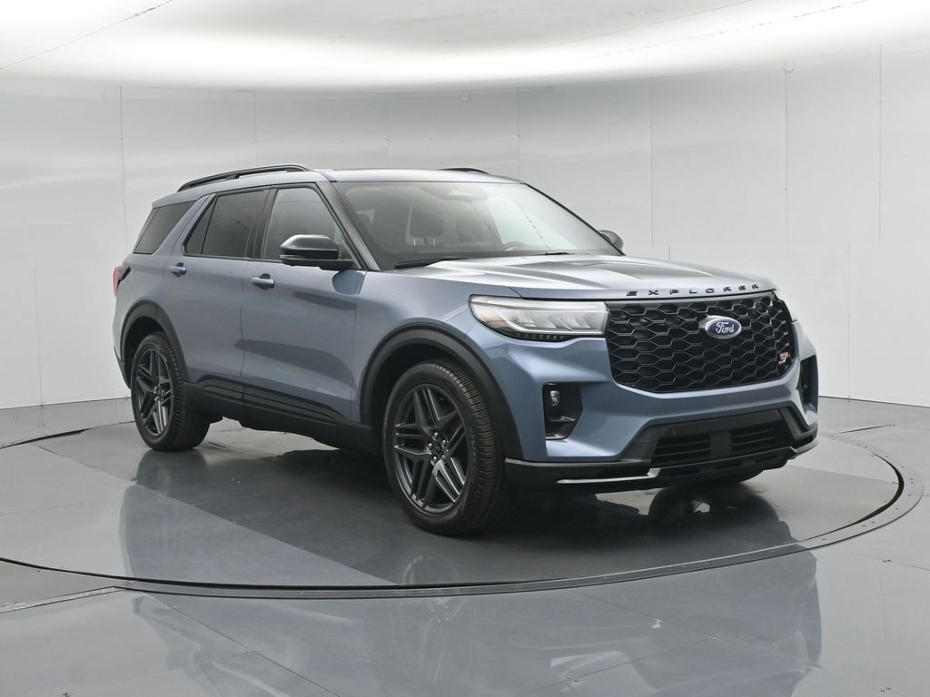 Used 2025 Ford Explorer ST image 59