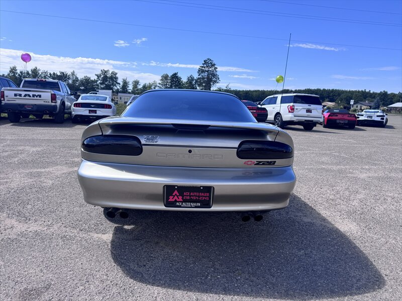 Used 2000 Chevrolet Camaro Z28 w/ Preferred Equipment Group 2 RWD image 6