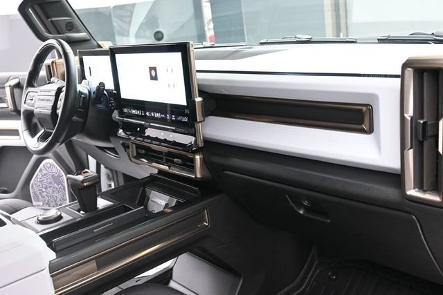 Used 2025 GMC Hummer EV 3X AWD/4WD image 26