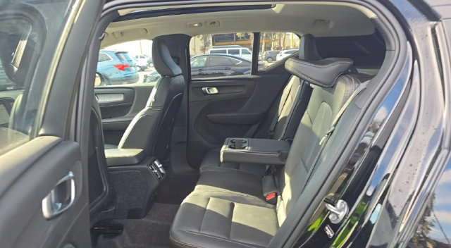 Used 2026 Volvo XC40 B5 Plus AWD/4WD image 10