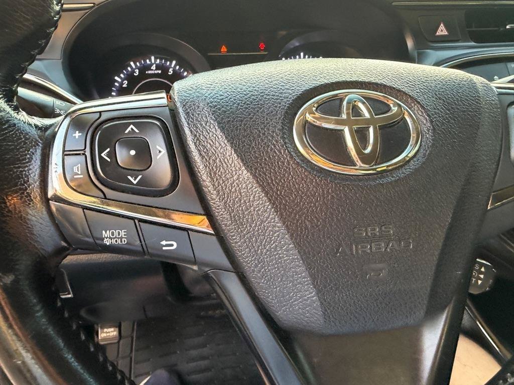 Used 2016 Toyota Avalon XLE FWD image 25