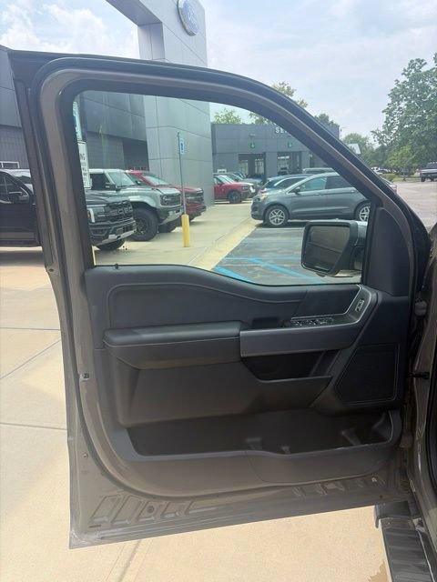 New 2025 Ford F150 XLT w/ Equipment Group 302A MID AWD/4WD image 27