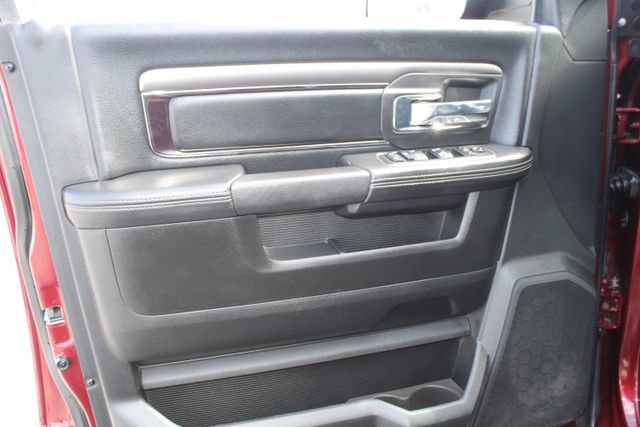 Used 2018 RAM 2500 Laramie w/ Sport Appearance Group AWD/4WD image 20