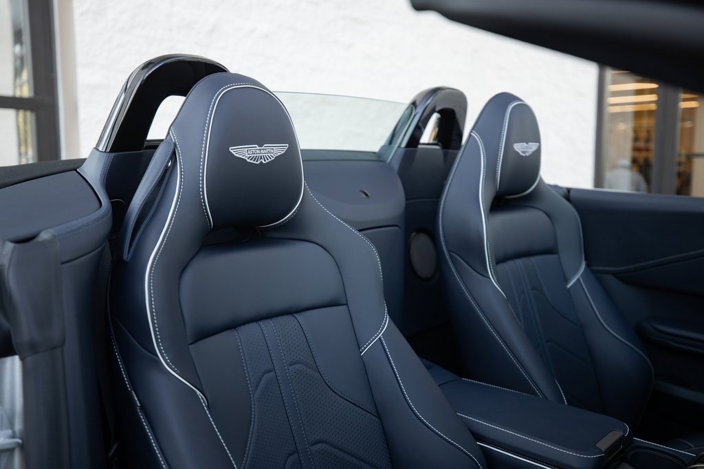 New 2026 Aston Martin V8 Vantage Volante image 22
