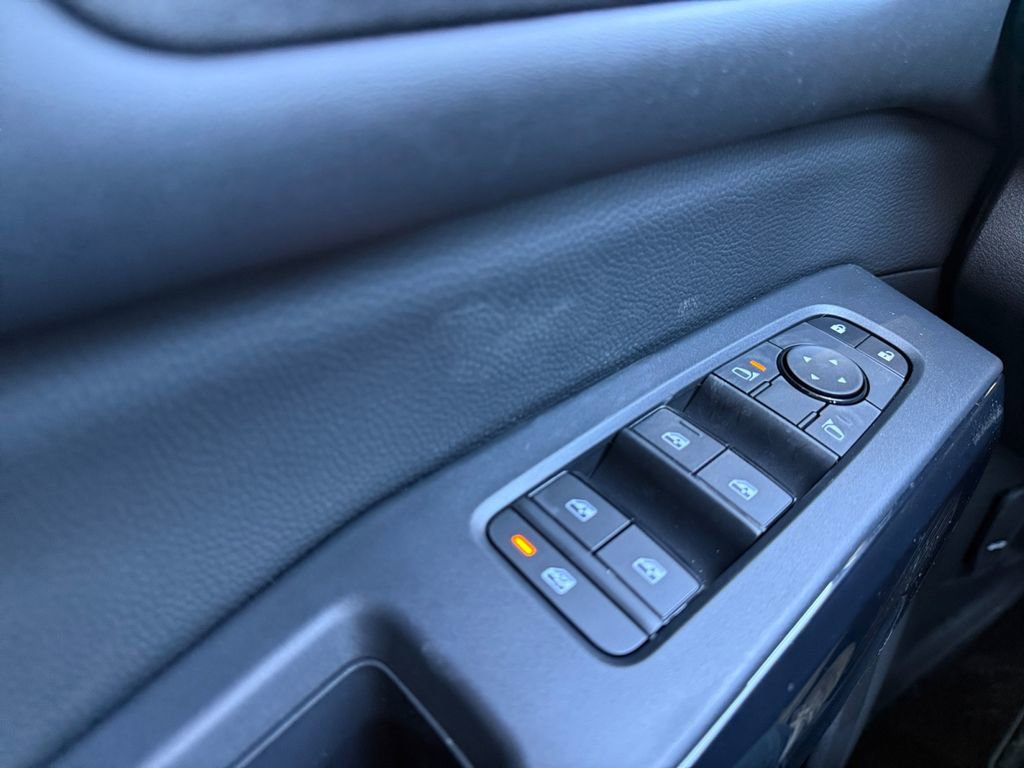 New 2026 Nissan Pathfinder SV image 28