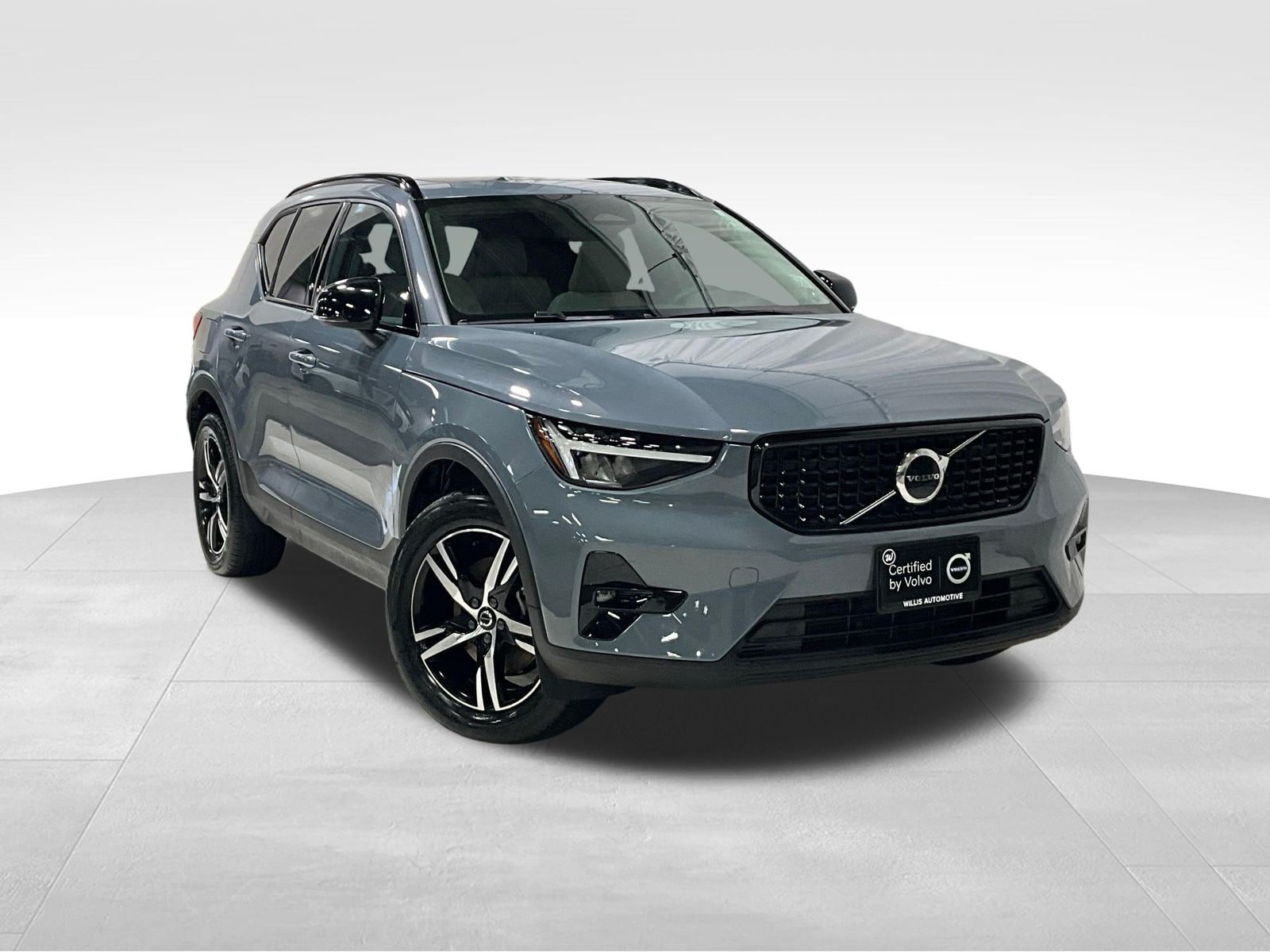 Certified 2023 Volvo XC40 B5 Plus w/ Protection Package Premier