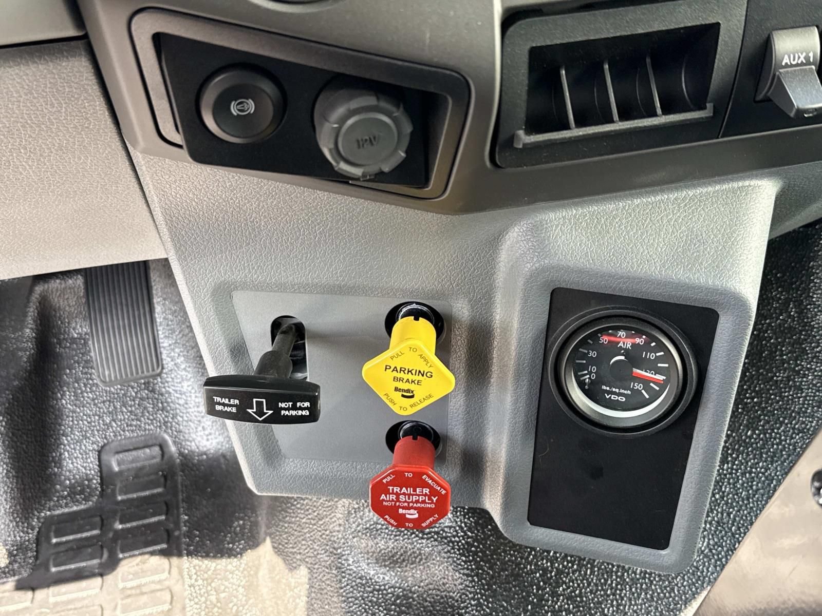 New 2027 Ford F750 2WD Regular Cab Super Duty image 15