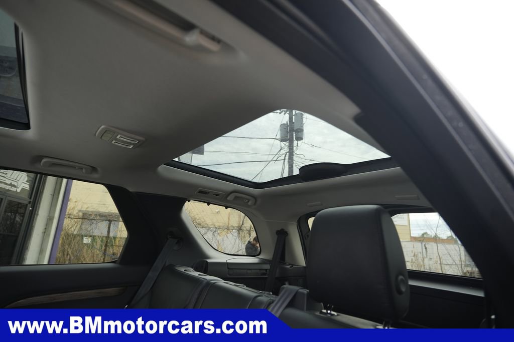 Used 2018 Land Rover Discovery HSE AWD/4WD image 19