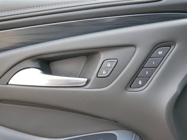 Used 2020 Buick Envision Premium w/ LPO, Active Package AWD/4WD image 14