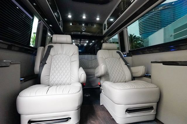 Used 2018 Mercedes-Benz Sprinter 3500 image 61