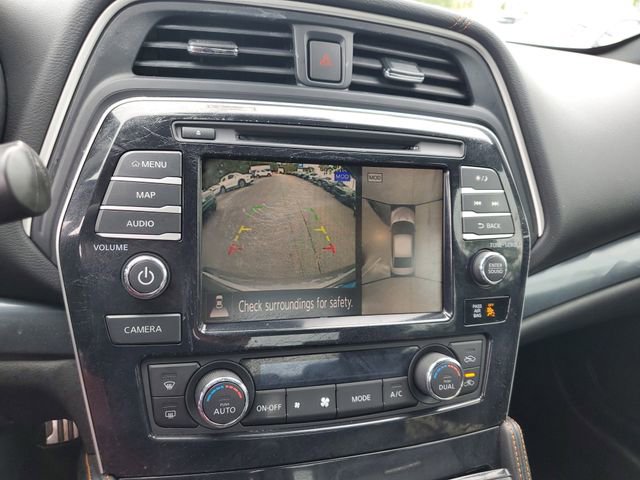 Used 2023 Nissan Maxima SR w/ Sport Mat Group FWD image 23