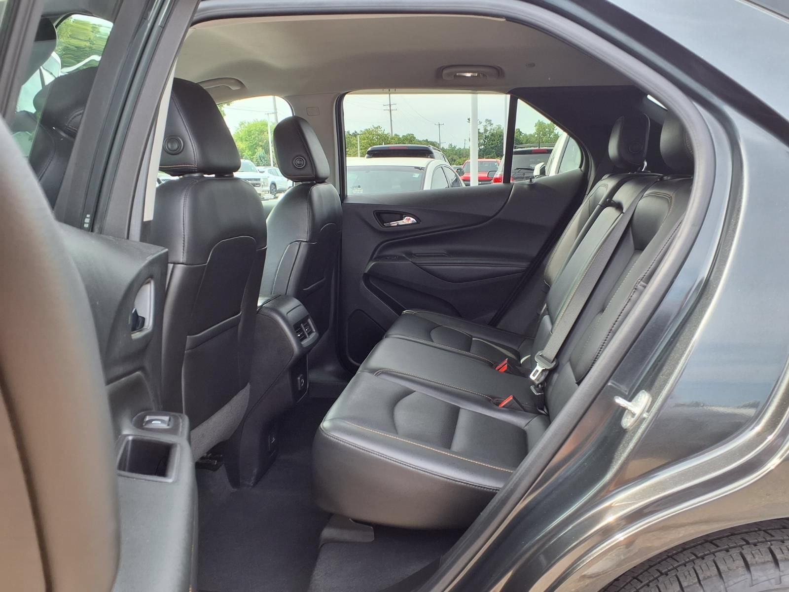 Used 2020 Chevrolet Equinox Premier FWD image 11