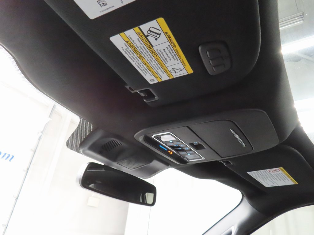 Used 2025 Ford F250 Platinum image 24