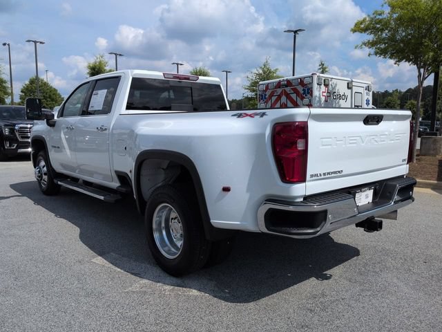 Used 2025 Chevrolet Silverado 3500 LTZ w/ LTZ Convenience Package AWD/4WD image 7