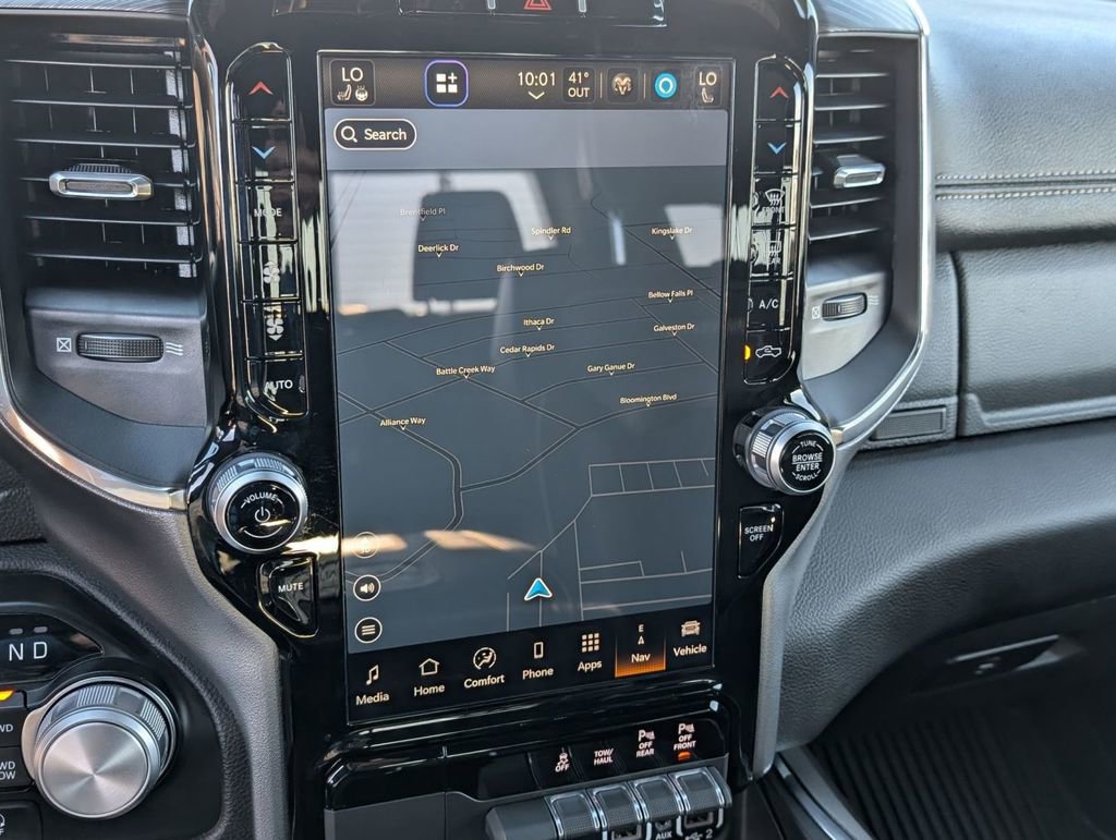 Used 2024 RAM 1500 Laramie image 4