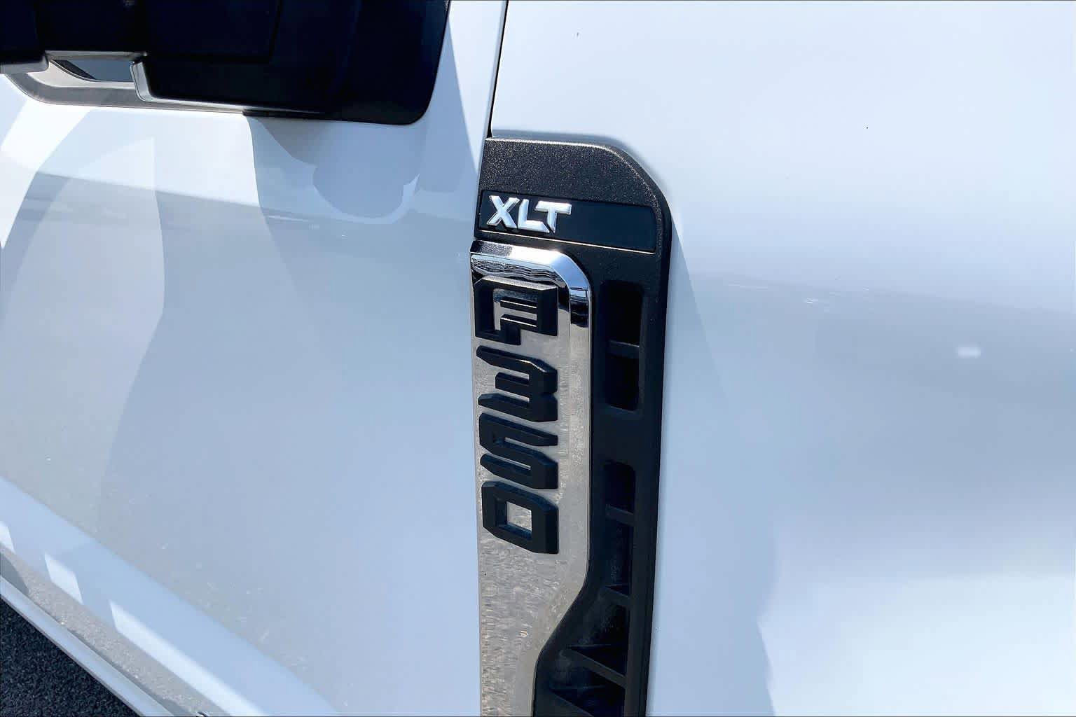Certified 2023 Ford F350 XLT image 30