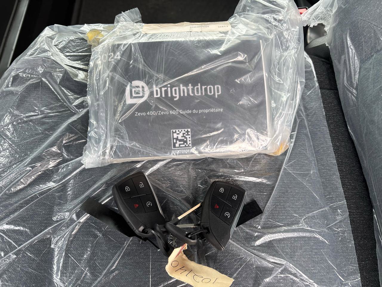 Used 2024 Chevrolet Brightdrop 400 w/ Commercial Equipment Package AWD/4WD image 30
