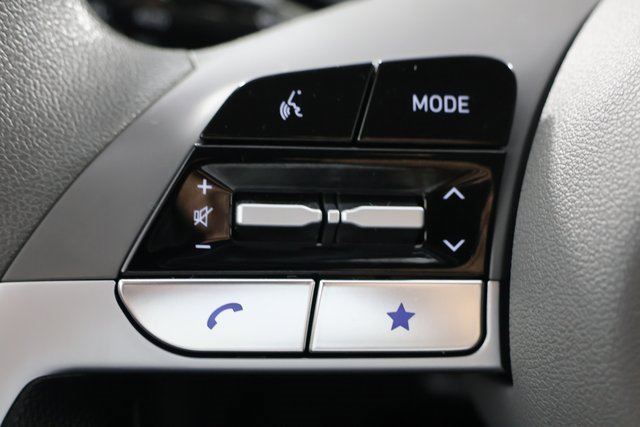 Certified 2024 Hyundai Elantra Blue image 11