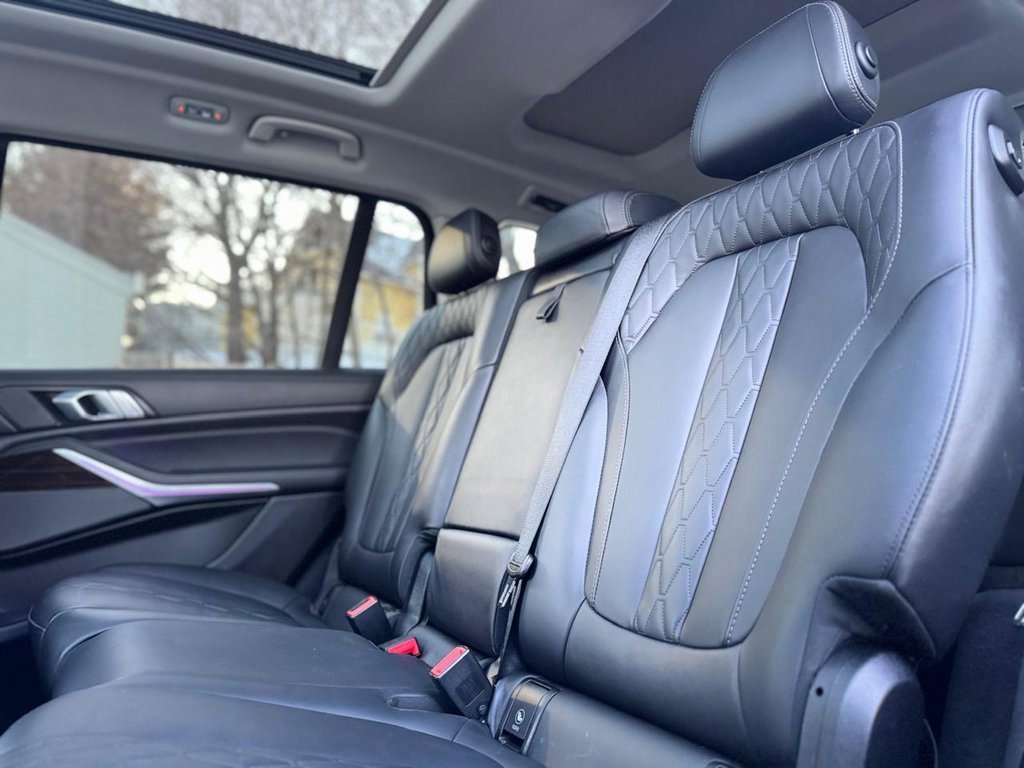 Used 2023 BMW X7 xDrive40i w/ Premium Package image 20